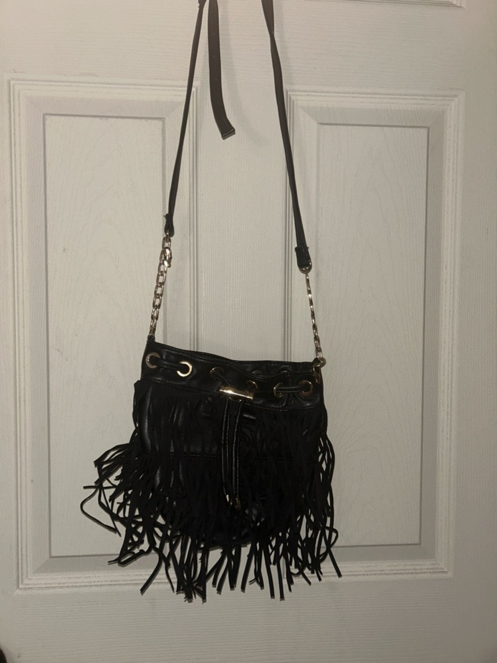 Black Fringed Crossbody Bag with Chain Strap